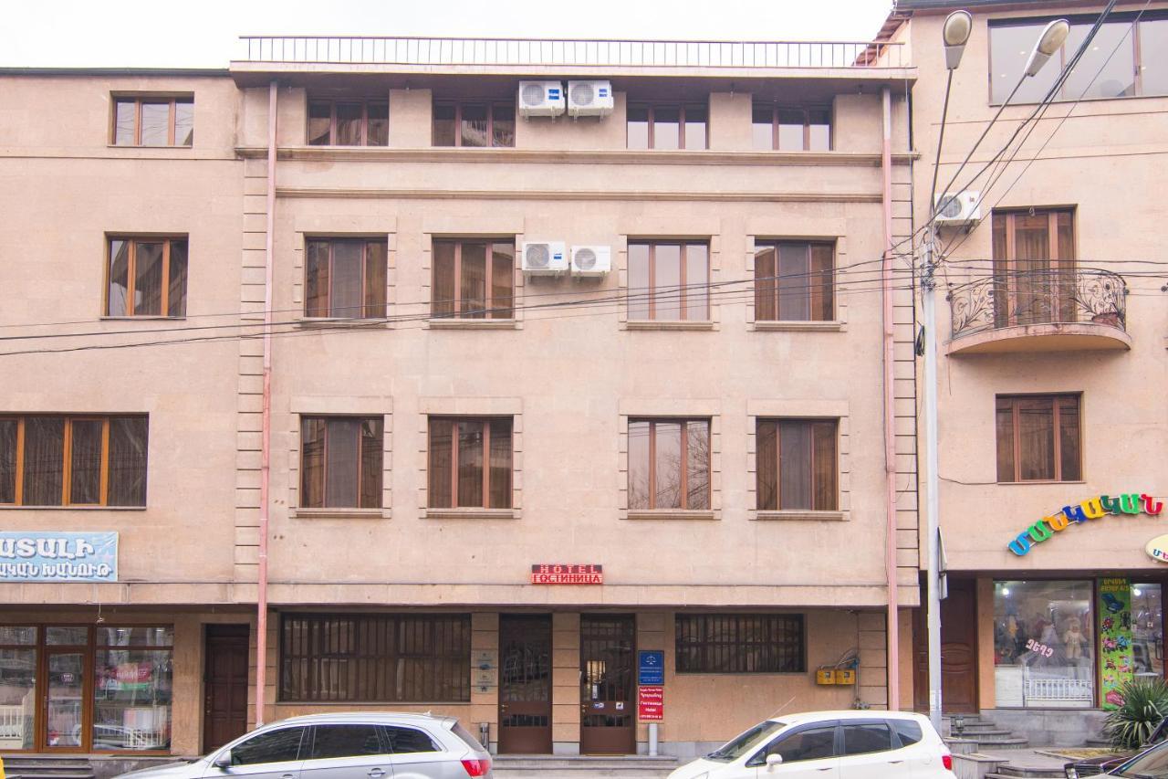 Tatev Hotel And Tours Yerevan Exterior photo